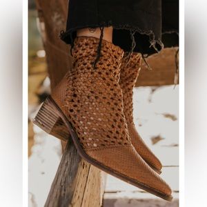 Free People in the loop bootie - 40